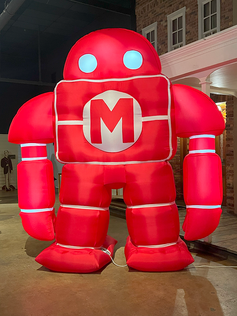 Makey The Robot! Photo Op! project image